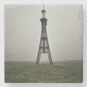 Tall Antenna Radio Torn i Gloomy Dimma Stenunderlägg