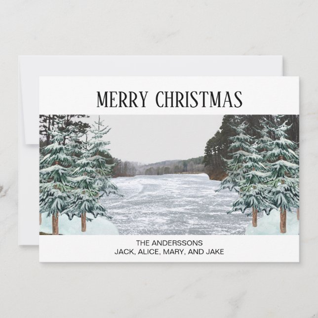 Tall med snö täckta av tallar Istäckt sjö  Julkort (Framsida)