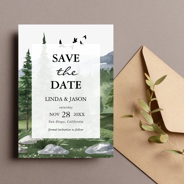 Tallarsskog Anpassad Bröllop Save The Date-kort Inbjudningar (Custom pine forest save the date card sets a serene tone for your upcoming wedding.)