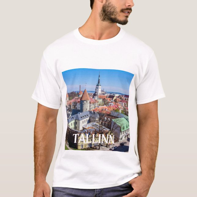 Tallinn vid tunnelbanan i Estland T Shirt (Framsida)