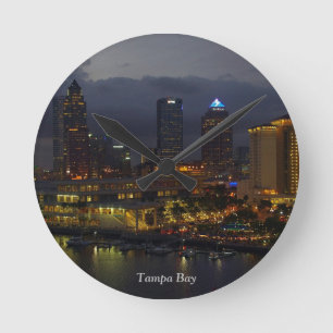 Tampa Bay Night Skyline Rund Klocka