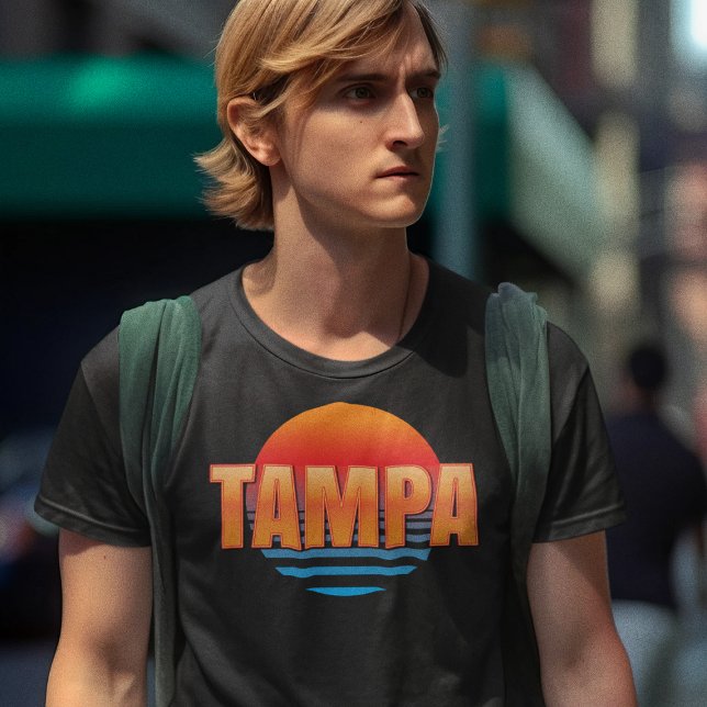 Tampa Florida Retro Sunset T-Shirt (Skapare uppladdad)