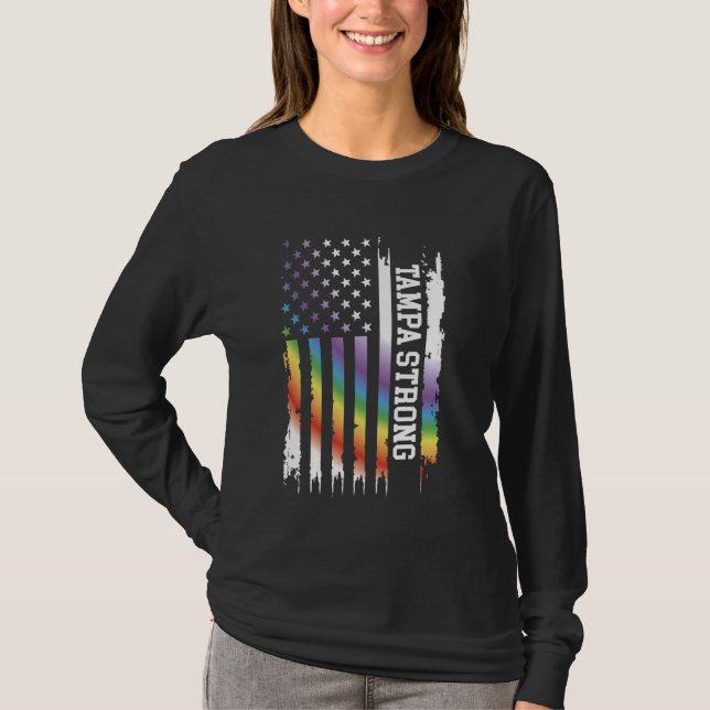 Tampa Strong United Stater Distress Rainbow w USA T Shirt (Framsida)