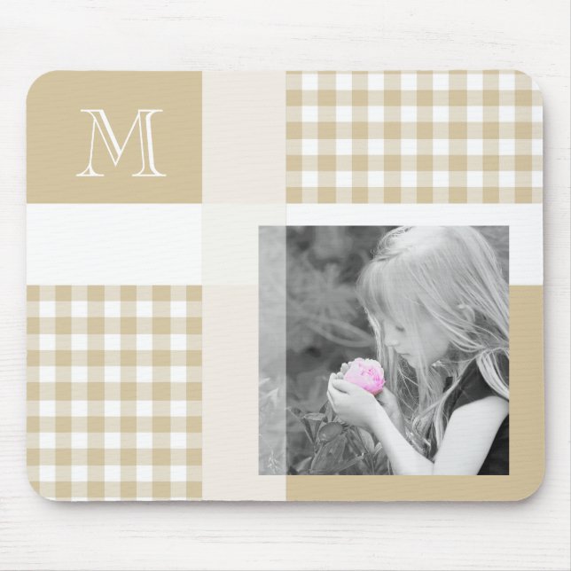 Tan Add Your Photo Gingham Modern Brown Monogram Musmatta (Framsidan)