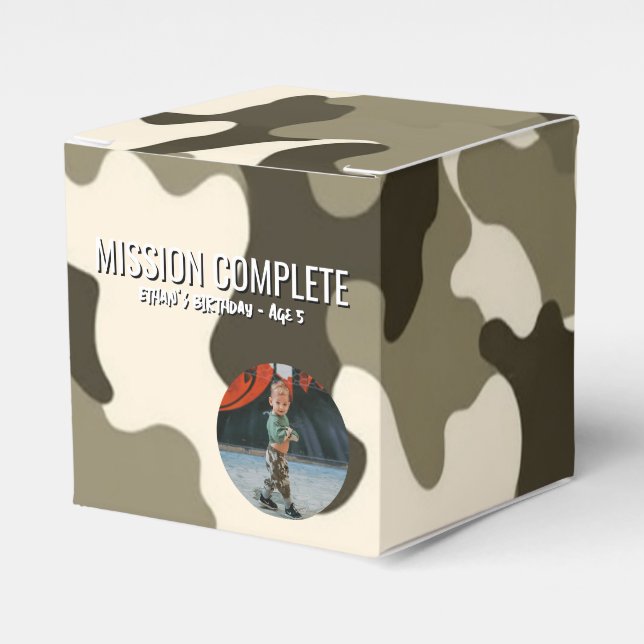 Tan and Brown Army Stil Uppdrag Complete Presentaskar (Framsidan Sidan)