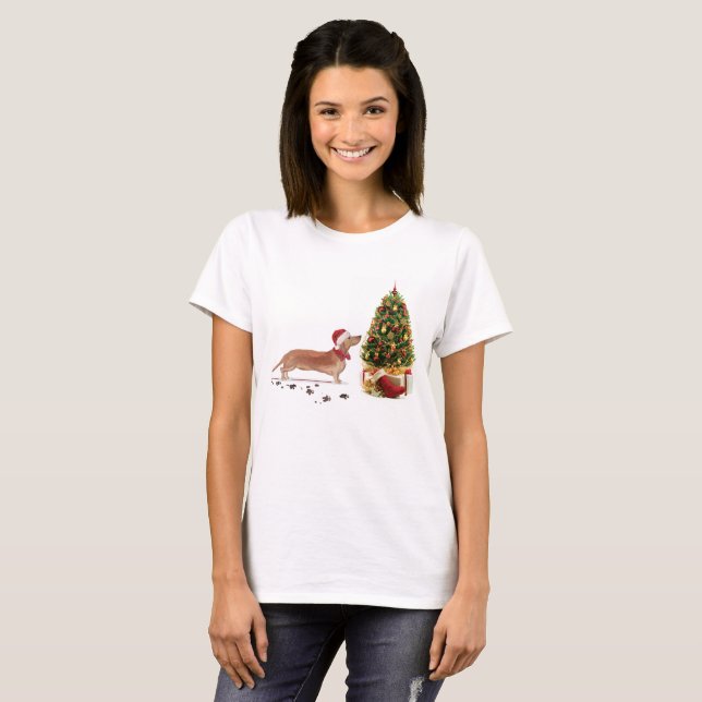 Tan Dachshund Funny jul Hund med Träd T Shirt (Hel framsida)
