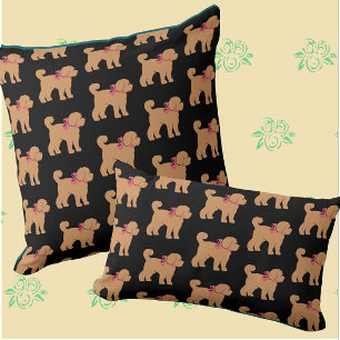 Tan Doodle Hund Black Background Pillow Kudde