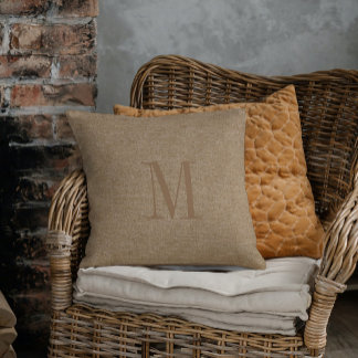 Tan Linen Struktur Monogram Kudde