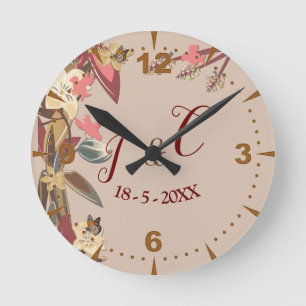 Tan - Marsala Vin & twist of Hues of Rosa Clock Rund Klocka