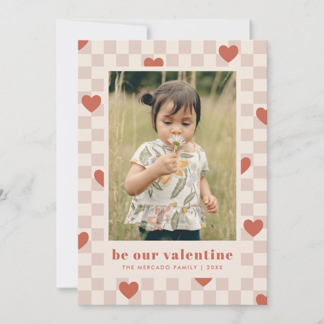 Tan Red Checkerboard Hearts Valentine Day Card Inbjudningar (Framsida)