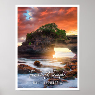 Tanah Lot Temple vid sunset i Bali Indonesia Poster
