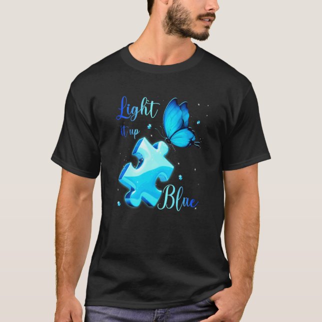 Tänd den blå Autism Acceptans Pussel Fjäril T Shirt (Framsida)
