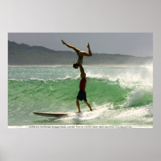 Tandem Surfing vid Noosa Poster