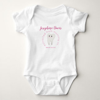 Tandläkare eller tandläkare Ny mamma Baby One-Biet T Shirt
