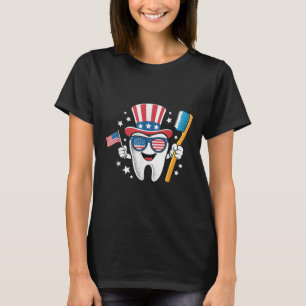 Tandläkare Tand Amerikansk Flagga Rolig 4:e Juli T Shirt