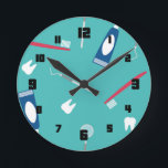 Tandläkarinstrument sömlösa Mönster Rund Klocka<br><div class="desc">Numrerad rund väggklocka med charmerande tandläkare mönster.</div>