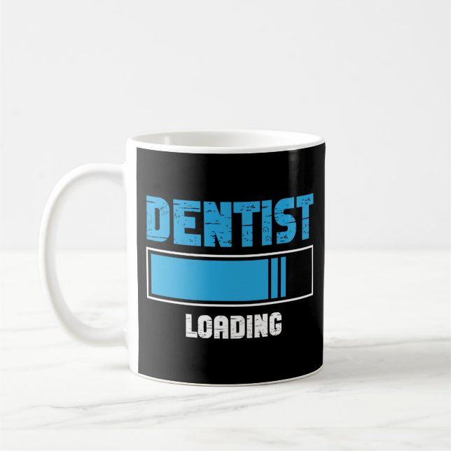 Tandtandläkare som laddar framtida Student Kaffemugg (Vänster)