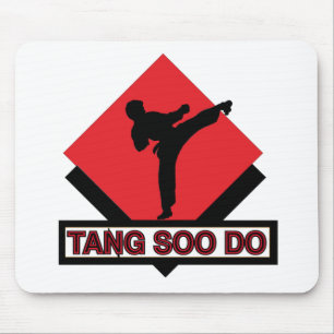 Tang Soo gör den röda diamanten Musmatta