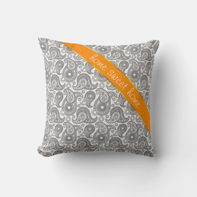 Tangerine Black Paisley Kudde (Framsida)
