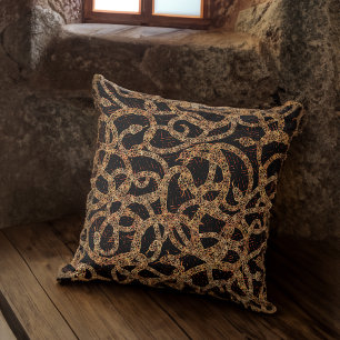 Tangle of Snakes Gothic Elegance Kudde