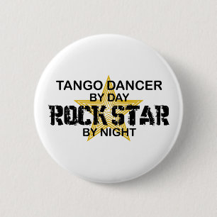 Tangodansarerockstjärna vid natt knapp