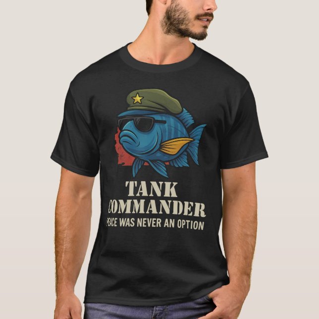 Tank Befälhavare - Finny Cichlid Fish T Shirt (Framsida)