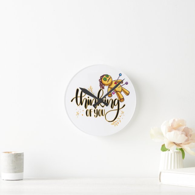 Tänk på dig för Halloween Voodoo Doll. Rund Klocka (Hem)