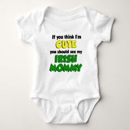 Tänka Jag är Cute Irish Mamma Tee Shirt
