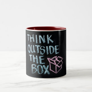 TÄNKA UTANFÖR BOX - FANTASTISK SLOGAN MUGG