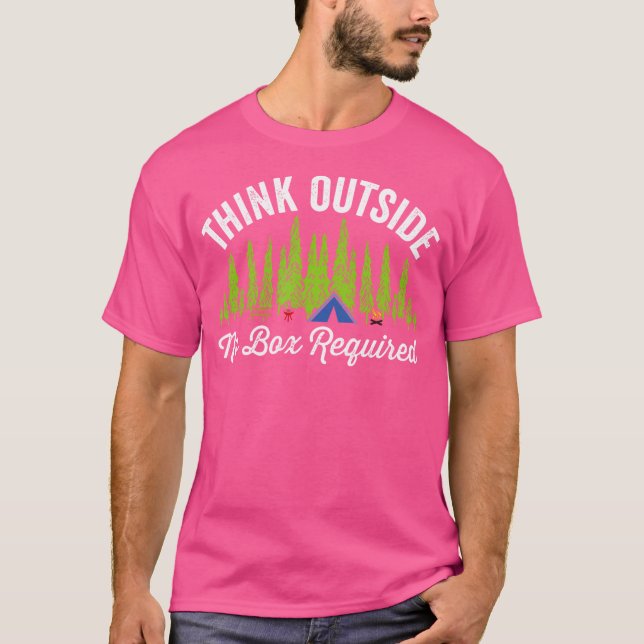 Tänka utanför låda som krävs utomhus t shirt (Framsida)