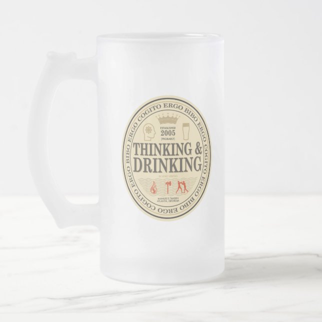 Tänkande och dricka den frostade Glass muggen Frostat Ölglas (Vänster)