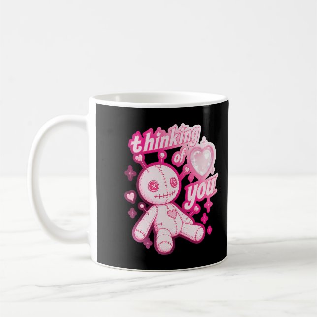 Tänker på Dig Rosa Voodoo Docka Gotisk Kawaii  Kaffemugg (Vänster)