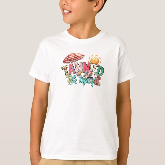 Tannad och tipsy Roligt Sommar Beach Vibes Shirt T Shirt (Framsida)