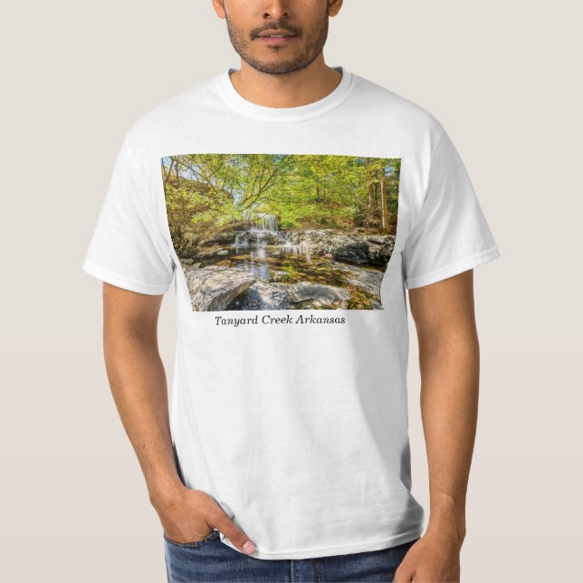 Tanyard Bäck vattenfall i fall T-Shirt (Framsida)