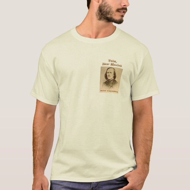 Taos historiskt hem av satsen Carson Tee Shirt (Framsida)
