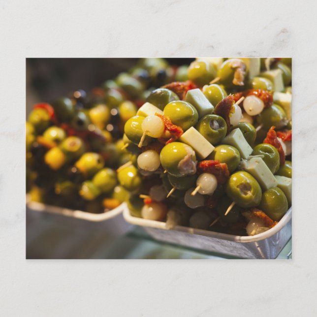 Tapas gjorda med fyllda oliver vykort (Framsida)