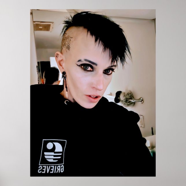 Tara Shannon Poster (Framsidan)