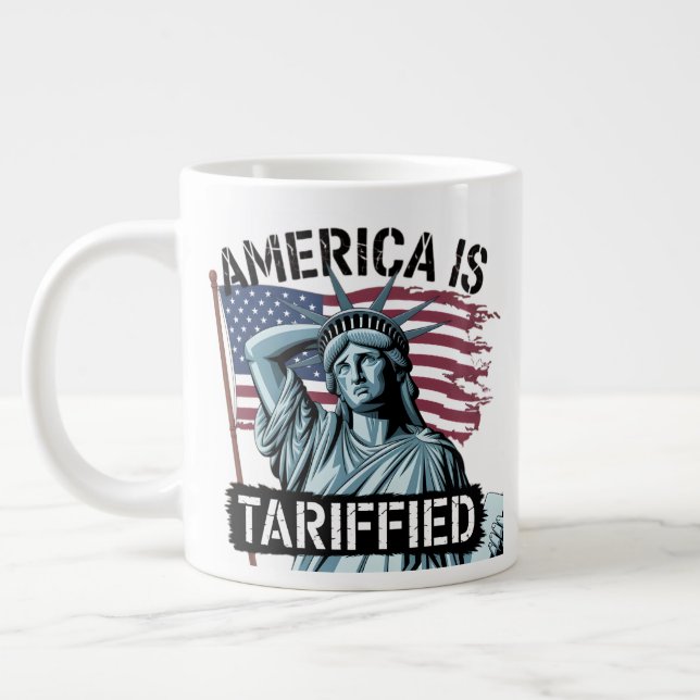 Tariff Titters – America’s Satirical Statement Jumbo Mugg (Vänster)