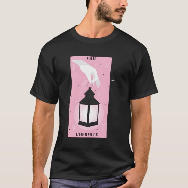 Tarot Card L'Hermit Occult T Shirt (Framsida)