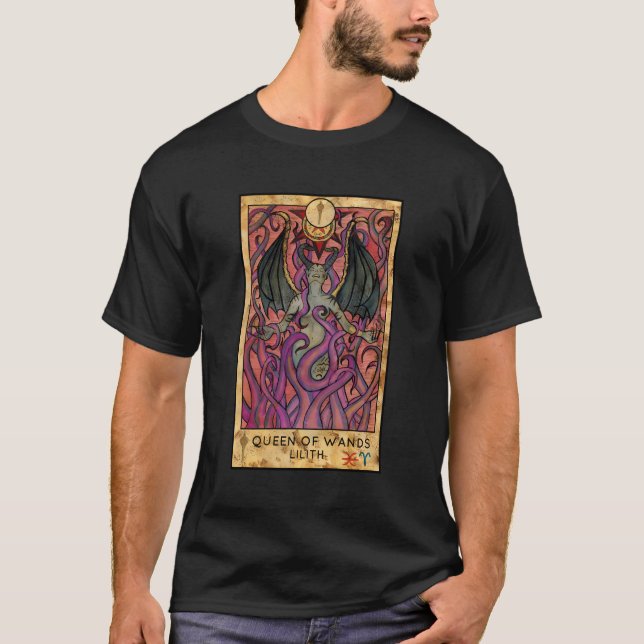 Tarot Card Queen of Trollspö Mystic Psychic Fortun T Shirt (Framsida)