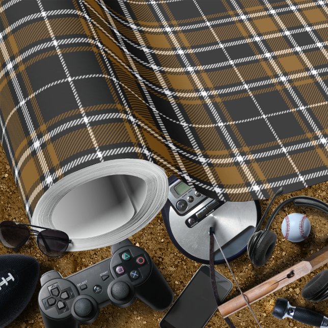 Tartan - Black-Deep Honung Brown-Benvit Presentpapper (Tartan - Black-Deep Honey Brown-Off White Wrapping Paper by Leapfroglisics Shop)