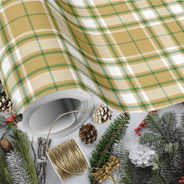 Tartan - Caramel Guld-White-Grönt Presentpapper (Tartan - Caramel Gold-White-Green Wrapping Paper by Leapfroglisics Shop)