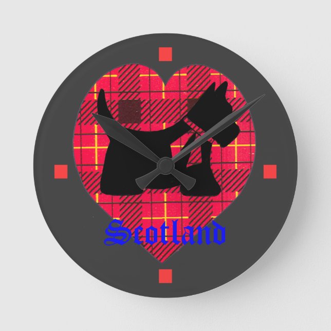 Tartan Heart & Scottie Hund Wall Clock Rund Klocka (Framsida)