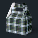 Tartan Play Klan Gordon White Grönt Party Presentaskar<br><div class="desc">Fyll i dina presentbehov med den här söta plaid-klan Gordon tartan mönster Favor box för alla speciella tillfällen,  inklusive födelsedagar,  årsdagar,  helgdagar</div>