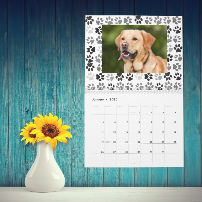 Tass avtryck-Hund för bakgrundsbild Kalender (Skapare uppladdad)