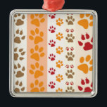 Tass avtryck söta Hundälskare Julgransprydnad Metall<br><div class="desc">Utformning med ett sött mönster i hund i orange och gult och varmt färg. Den här designen ser ut som om en hund har gått över produkten! För hundälskare överallt.</div>