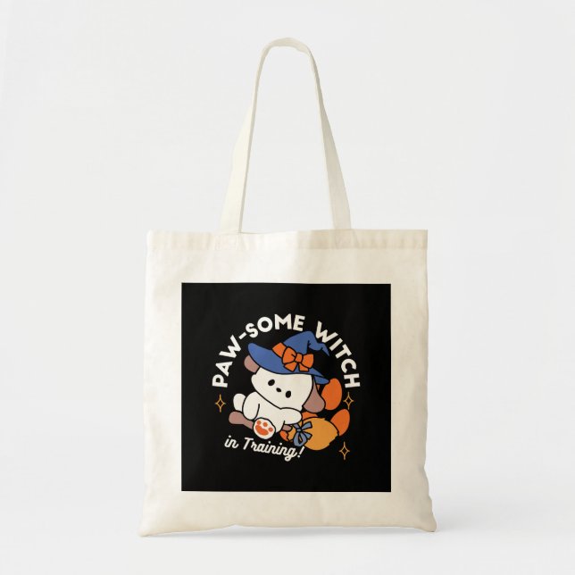Tass-some Witch in Training - Cute Halloween Hund Tygkasse (Framsidan)