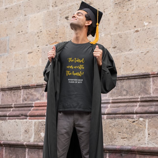 Tassel Hassle Personlig Studenten Tee (Skapare uppladdad)