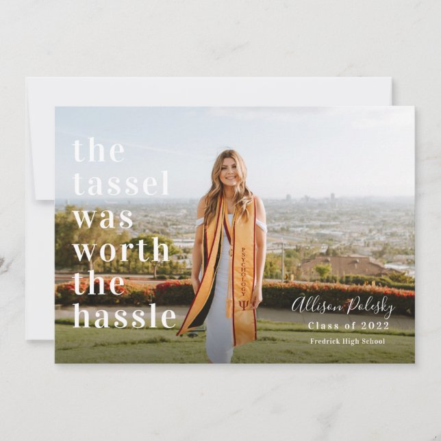 Tassel var värd Hassle Studenten Photo 2022 Meddelande (Framsida)