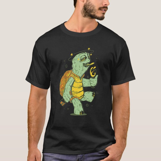 Täta djur Partying Turtle är drunk T Shirt (Framsida)